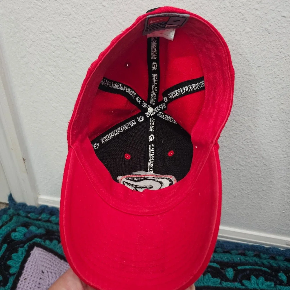 Nike Team Georgia Bulldogs Fitted Hat Red Size 7 UGA NCAA Cap
